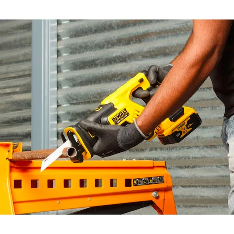 Scie sabre 18V + 2 accus 5Ah DCS367P2 DeWalt